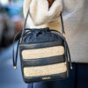 Sac seau en raphia et cuir KANTO Sac seau en raphia et cuir KANTO