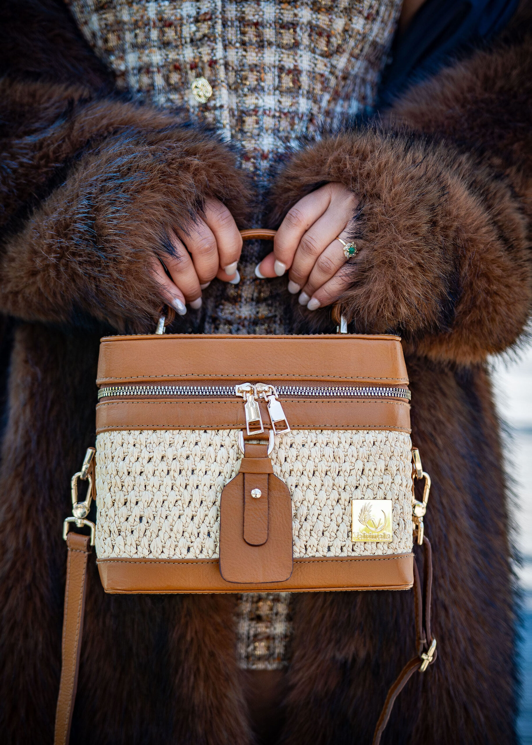 Vanity bag Liana marron clair Vanity bag en raphia et cuir Liana