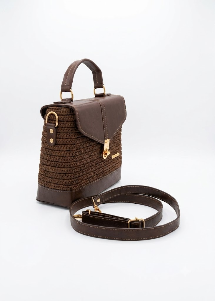 Sac à bandoulière en cuir et raphia SOA marron